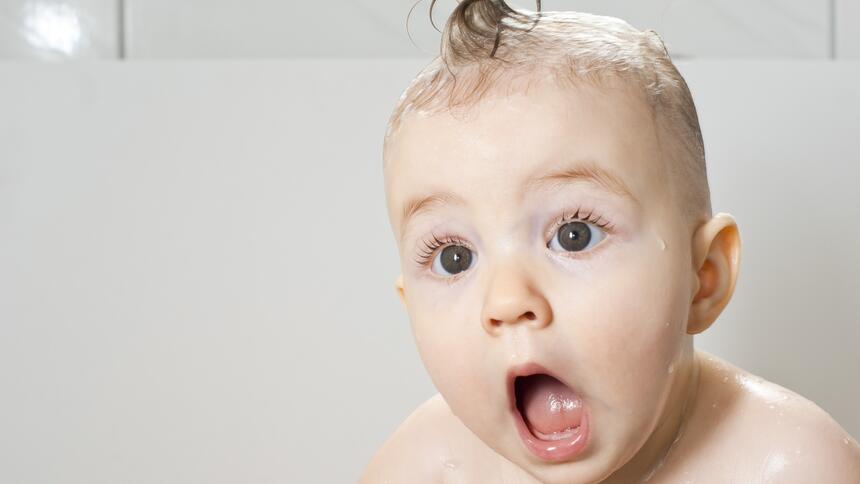 Jak rozliczy się świeżo upieczona mama? Zasiłek...